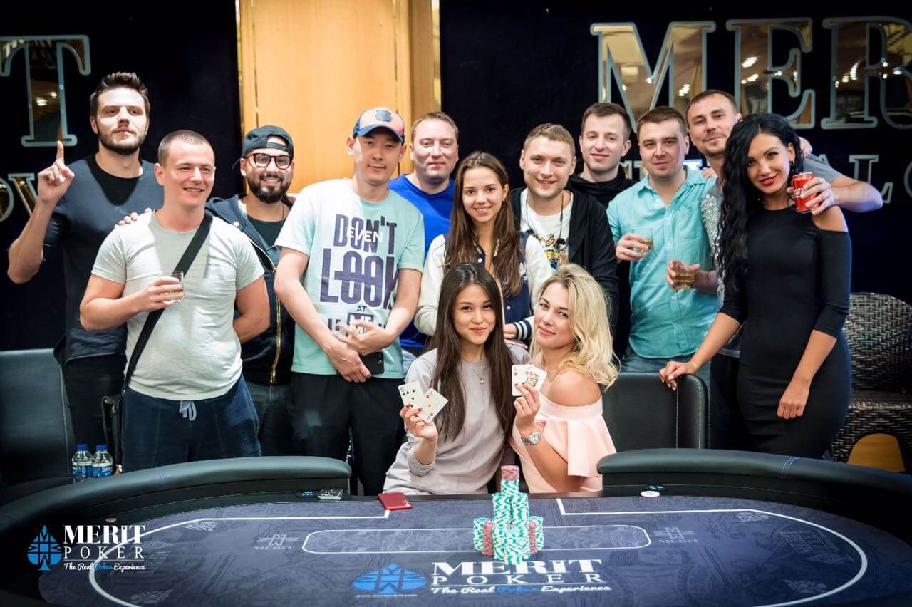 Интервью с финалистиками NL Holdem Deep Stack | PokerHouse