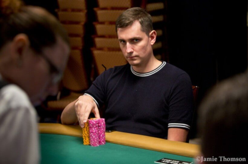 Россиянин попал за финальный стол турнира WSOP Россиянин попал за финальный стол турнира WSOP
